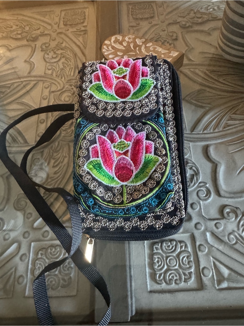 Embroidered Black Crossbody Phone Bag with Pink Floral Motif